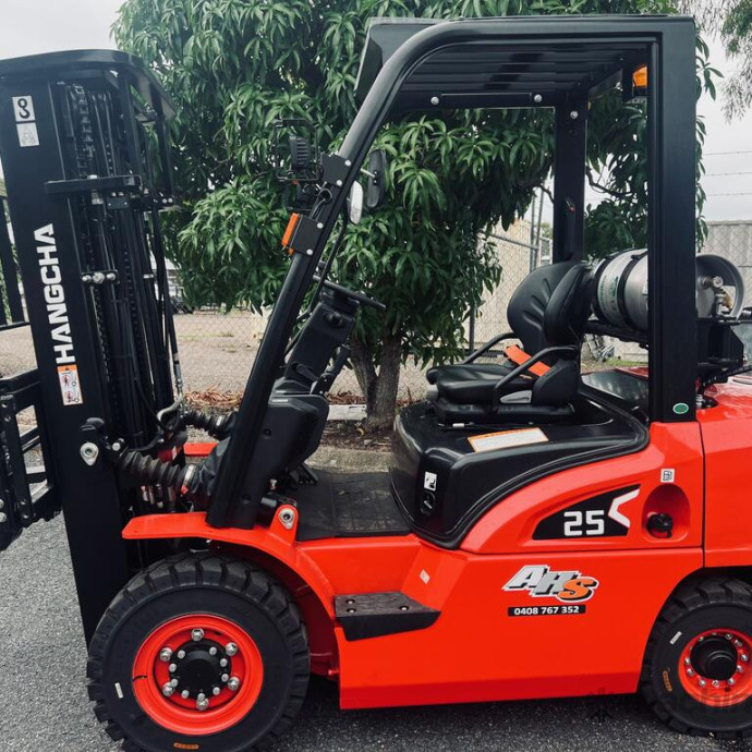 New Duel Fuel Forklift